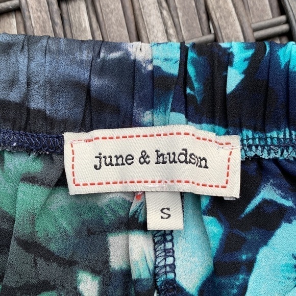 june & hudson Lightweight Sheer Joggers - Picture 13 of 15
